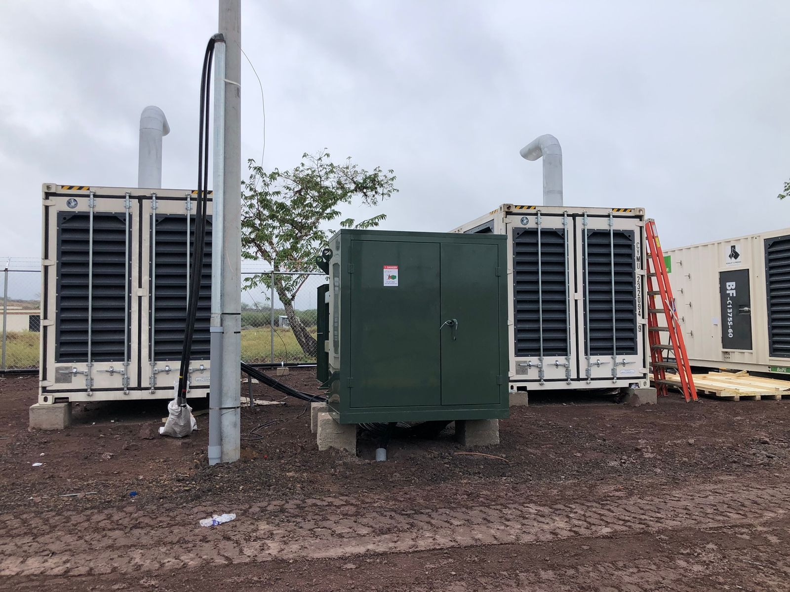 15 kV class pad-mounted transformer